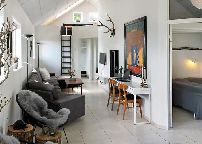 8 Person In * Børkop